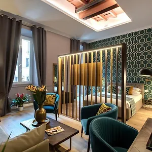 Tree Charme Parliament Boutique فندق