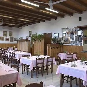 La Chioccia , Campagna Lupia Włochy