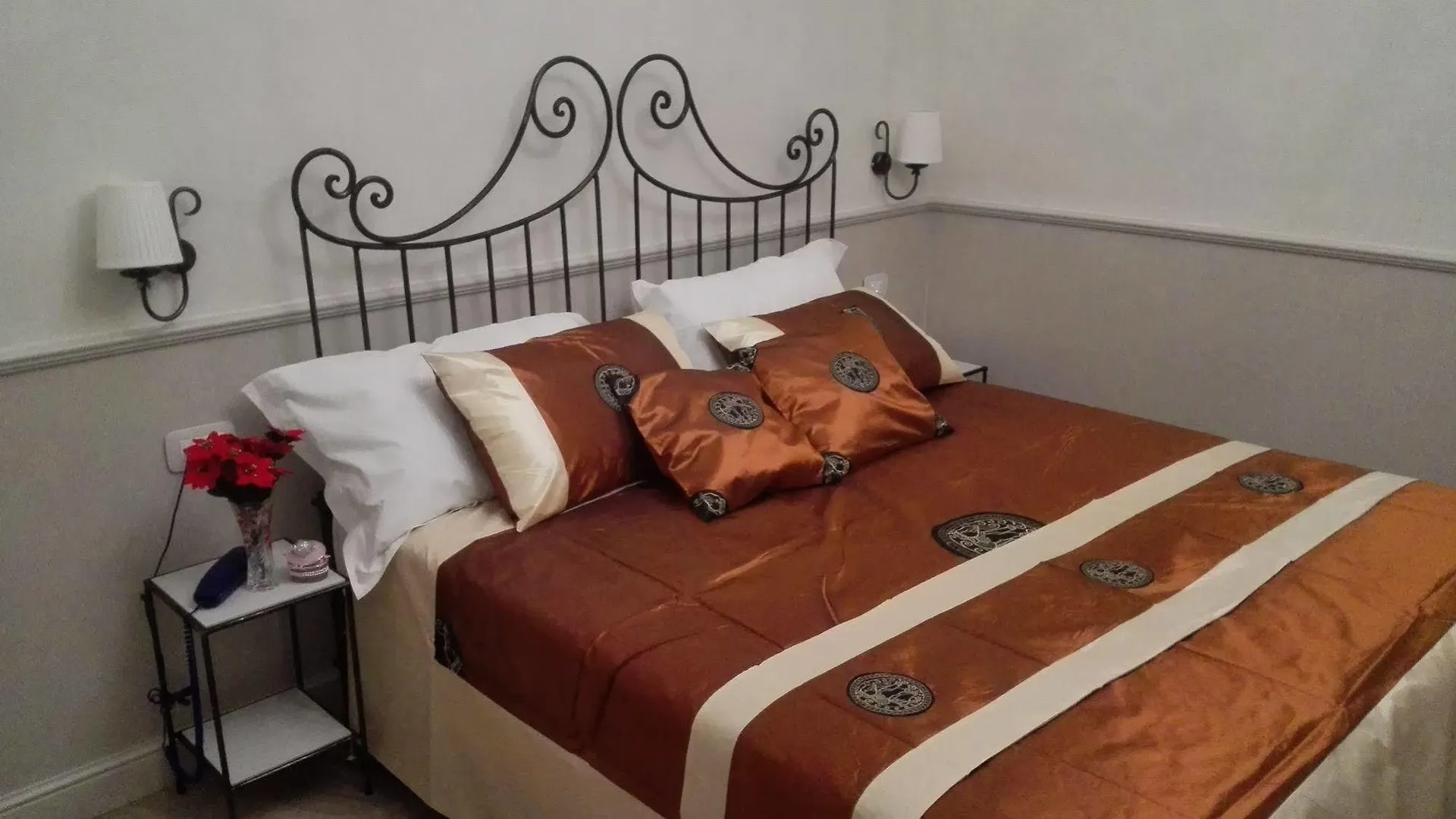 *** بيت ضيافة Residenza Cavallini روما إيطاليا